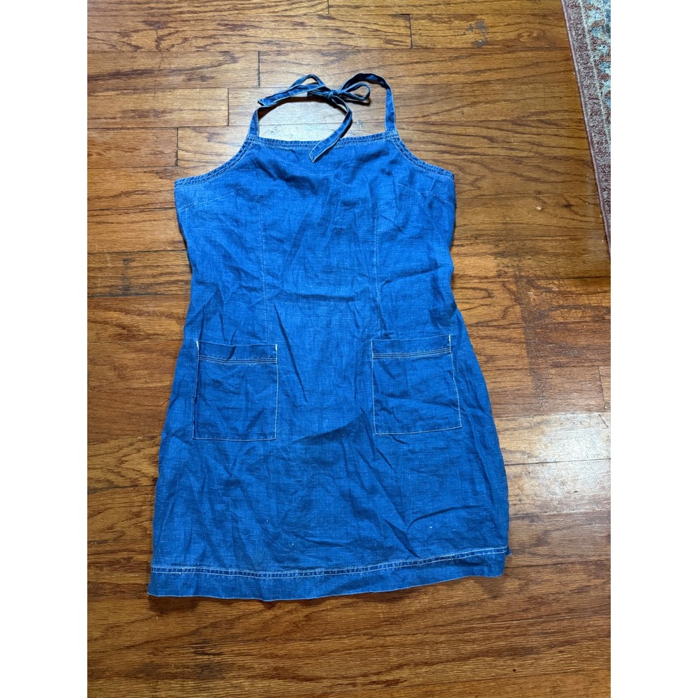 Blue dress
